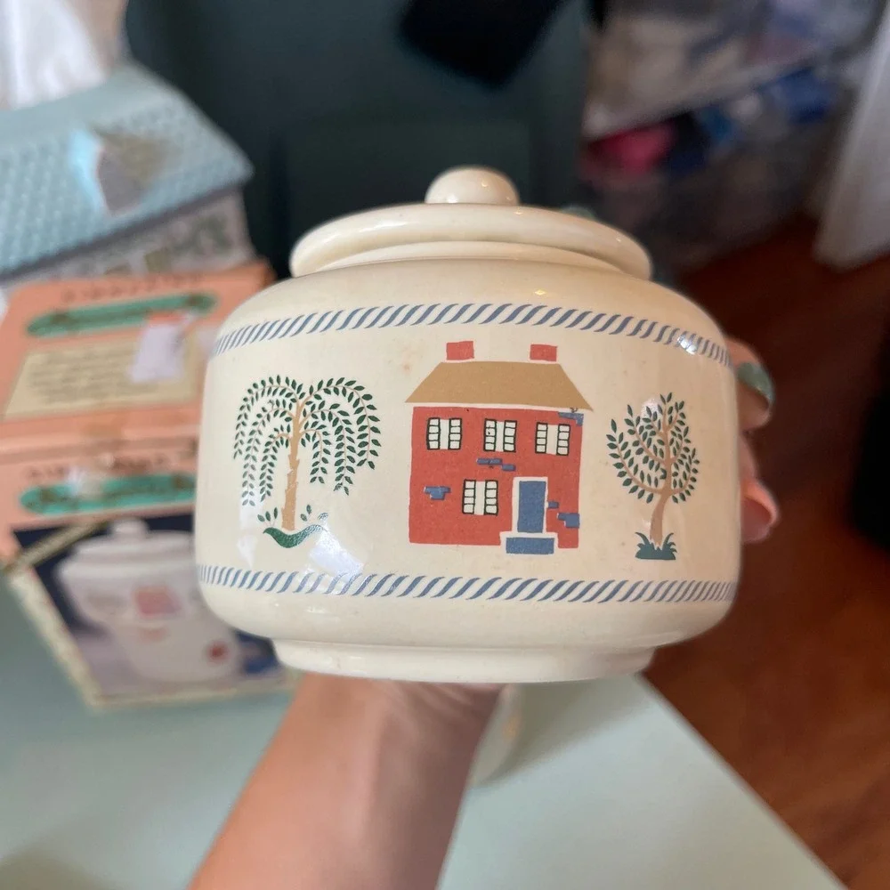 Vintage Simmering Pot Porcelain Wax Warmer Village House Willow Tree Boxed